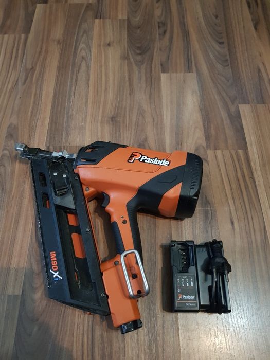 Pistol de cuie Paslode IM 90XI