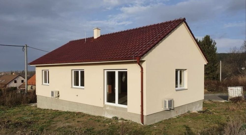 Vand Case modulare pe structura metalica 100x100