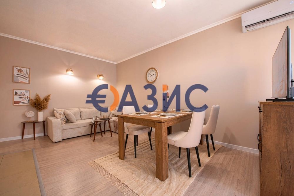 Продава се Двустаен апартамент в к.к. Слънчев бряг - 65 кв.м за 1285 €/кв.м - Снимка #4