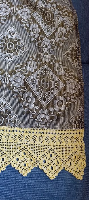 Китеници, шалте и пухена завивка