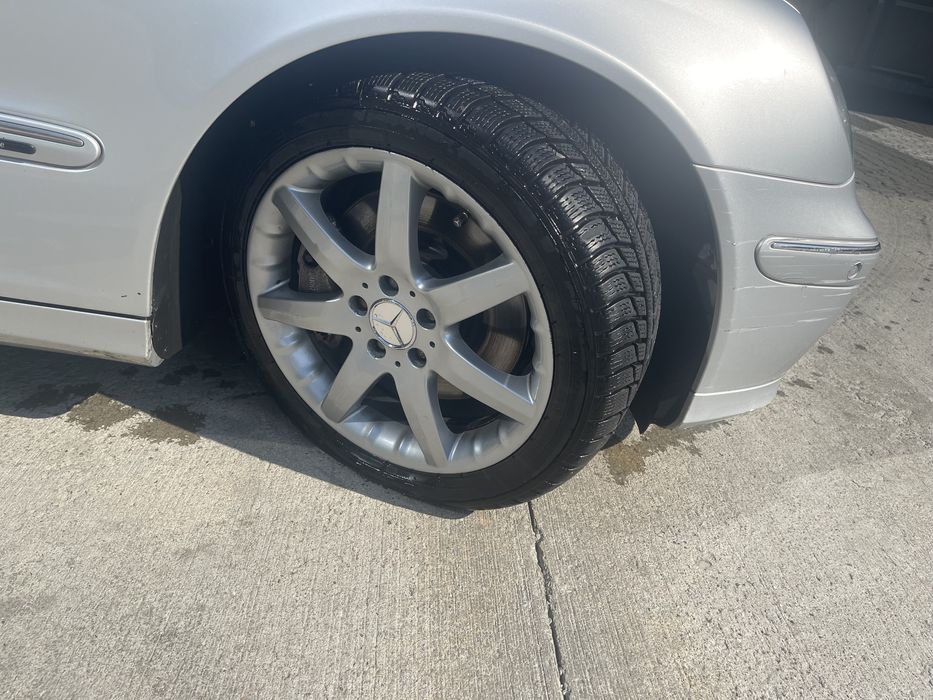 Jante originale Mercedes R17 + anvelope iarnă – stare foarte bună