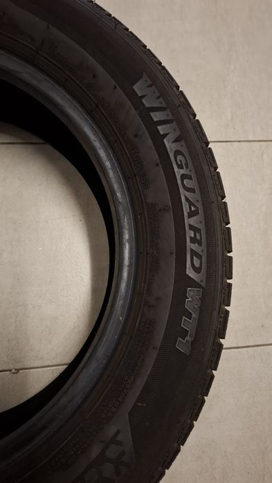 Зимна бусова гума Nexen 215 60 16С