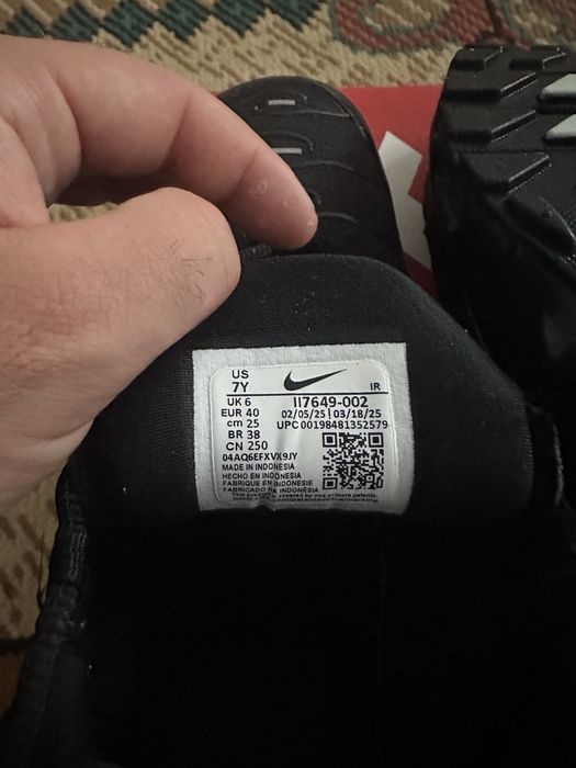 Vand adidasi nike tn