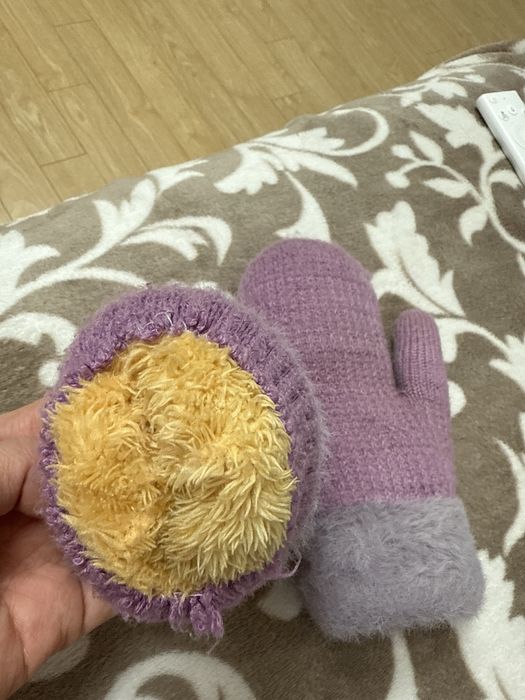 Продам варежки детские непромокаемые