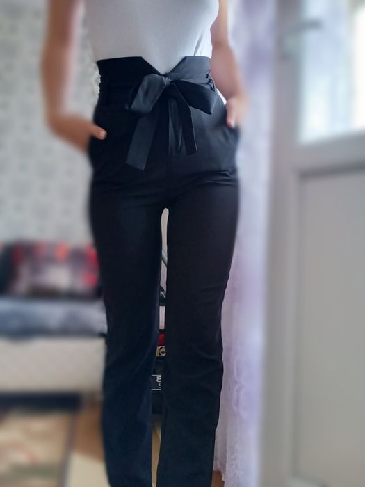 Платья, брюки, блузки