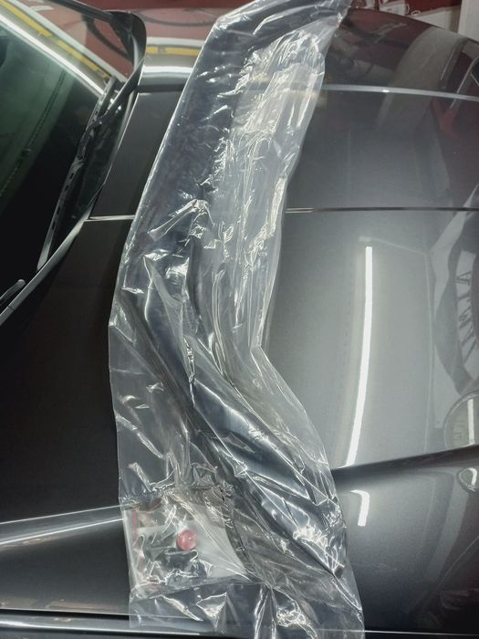 Продам дефлектор капота (мухобойка)