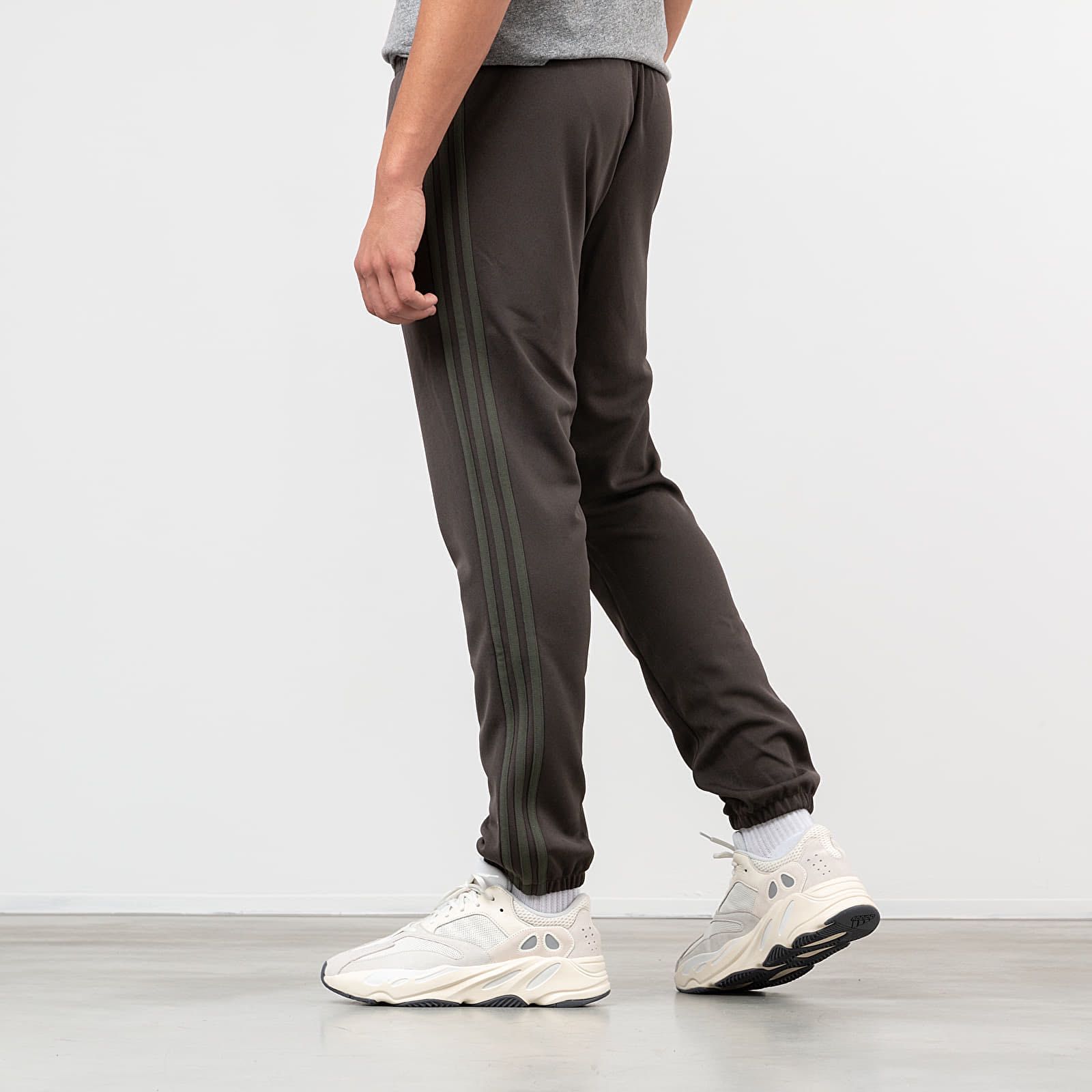 Pantaloni sales adidas calabasas