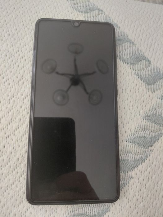 Продам телефон а41 в идеальном состоянии