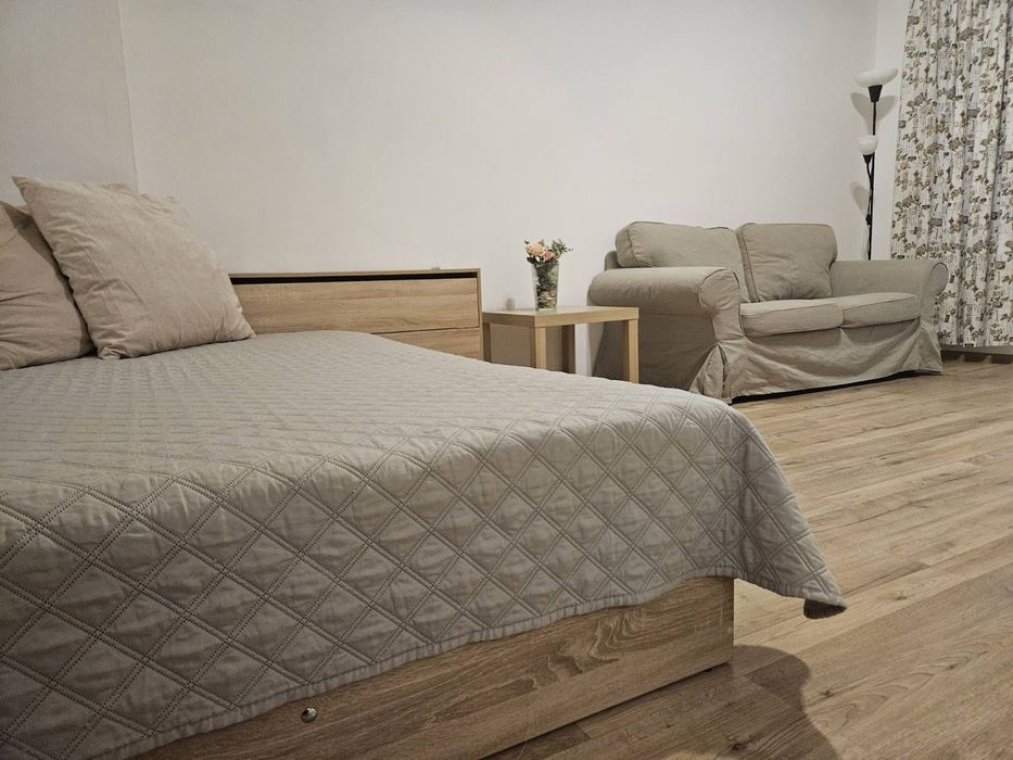 Дава се под наем Двустаен апартамент в Варна, Център - 45 кв.м за 408 € - Снимка #1