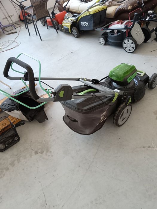 Cositoare Ryobi și lux tools