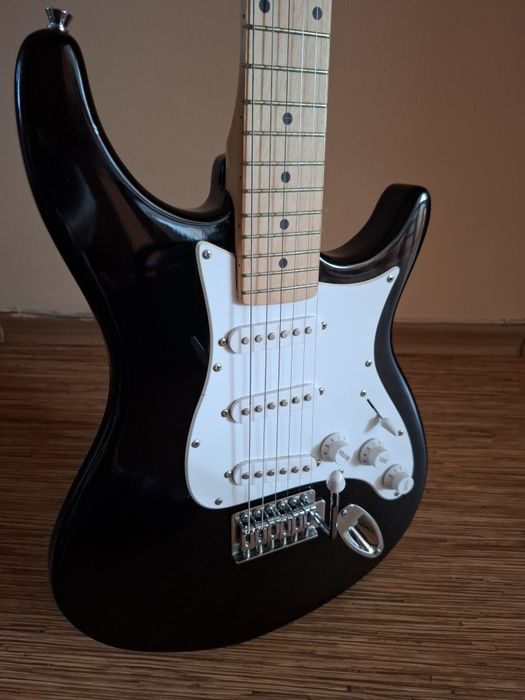 Електрическа китара LINDO