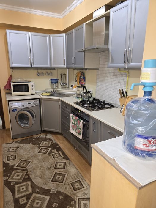 Посуточно 2 комн, 12 мкр., квартирные документы, чеки, ЭСФ.