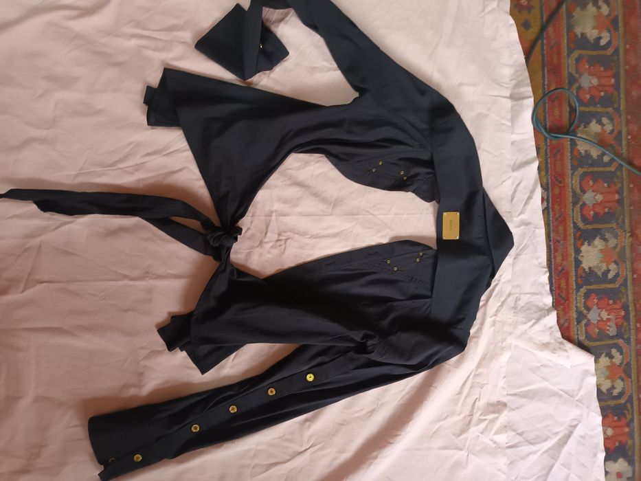 Продам фирменную блузку