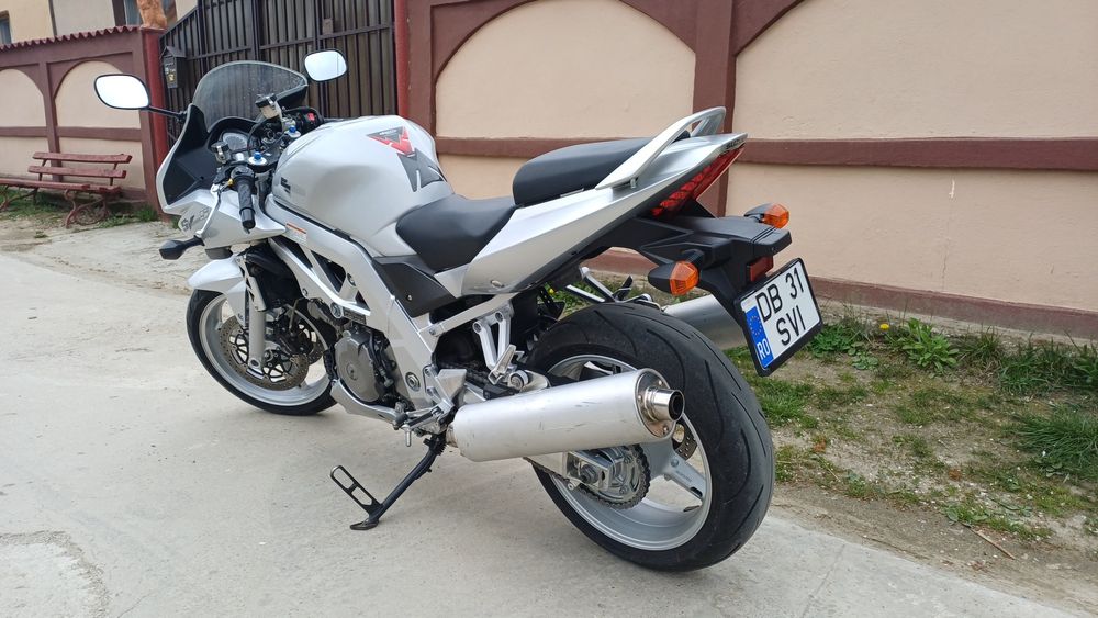 Suzuki SV 1000S  28 000 km