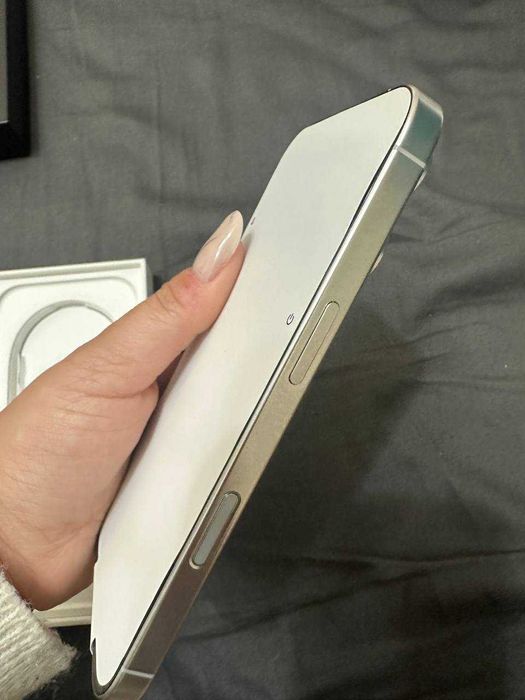 Apple iPhone 16 Pro, White Titanium, 512GB