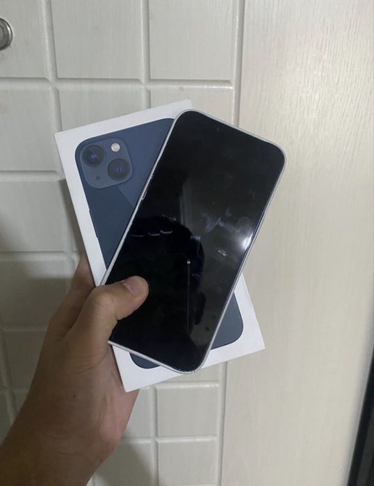 Продается айфон 13