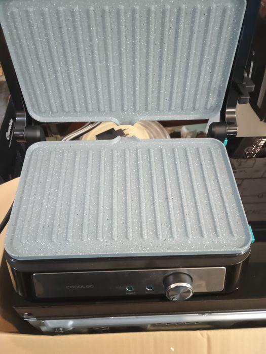 Тостерник CECOTec