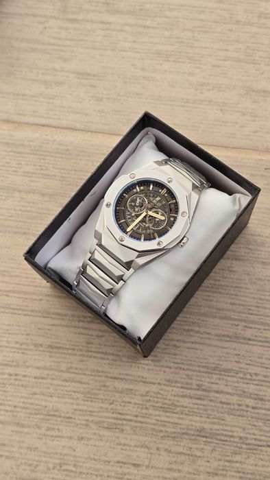 Луксозни нови часовници Rolex, Hublot, Patek Philippe, Audemars Piguet