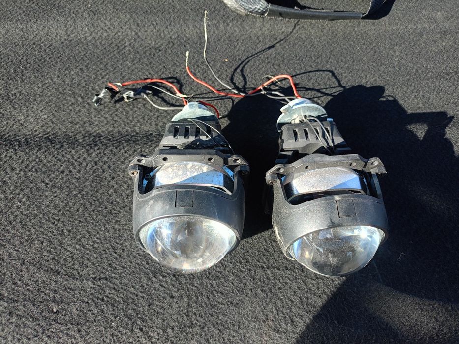 Фары билэд стояли на карина е