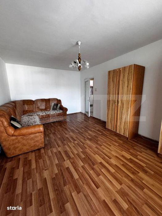 Apartament cu 4 camere, 80 mp, parcare, zona Ultracentral — fotografia 3