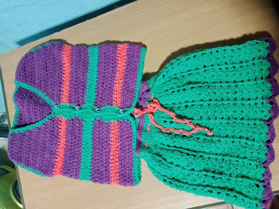 Вязанная децкая одежда