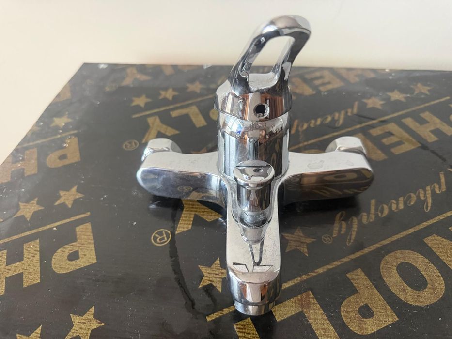 Продавам 2 батерии  ,за мивка в банята,за мивка в кухнята