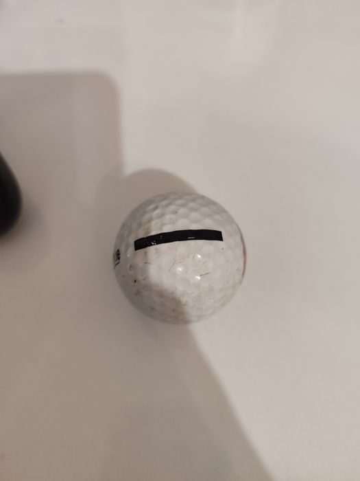 Оригинална топка за голф - отлична, почти нова