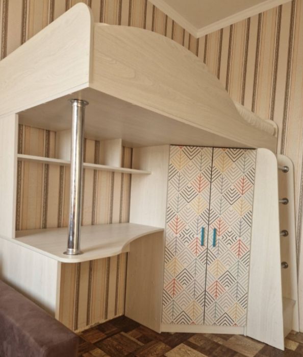 Детский 3в1 стол кровать шкаф 140000