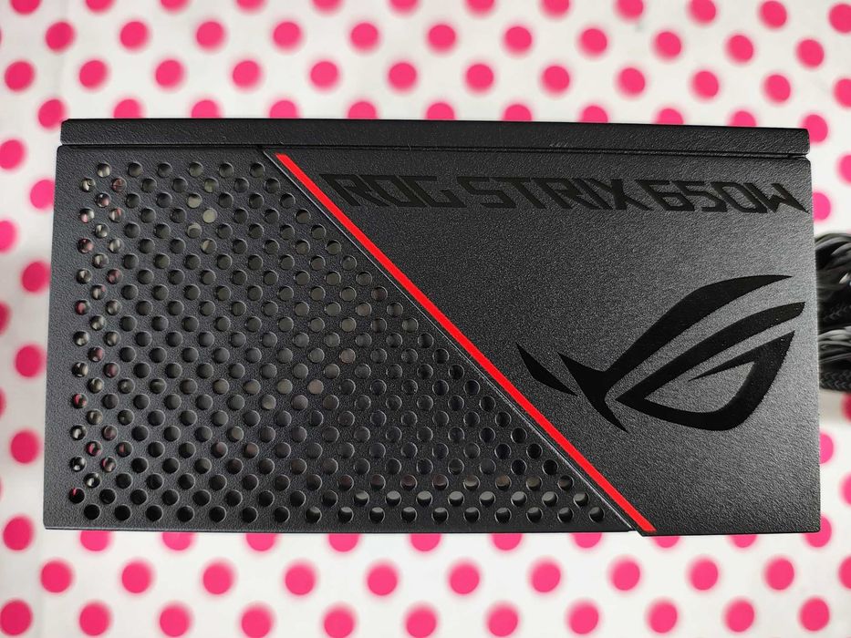 Sursa PC ASUS ROG Strix, 80+ Gold, 650W.