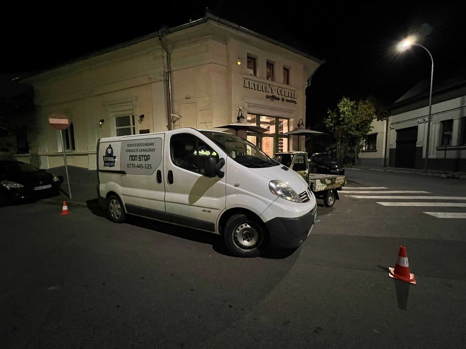 Desfundare WC Desfundare chiuveta Desfundare conducte