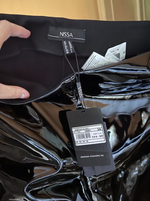 Pantaloni Nissa lacuiti