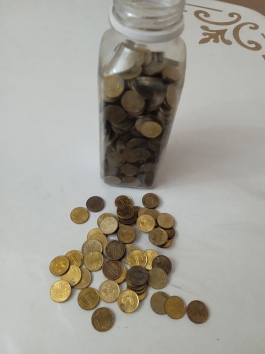 Монеты на 1 тенге