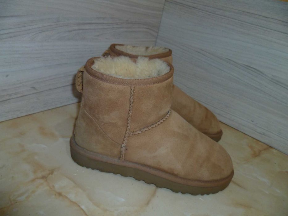 UGG оригинални ботуши №38