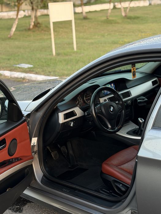 BMW E90 320d 184cp 2011