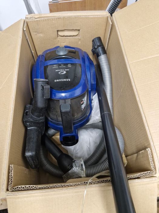 Продаю мощный пылесос