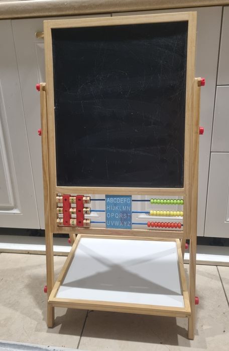 Продаетс доска  для рисования  Икеа