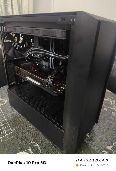 Геймърска конфигурация Ryzen 7 5700 \\ 16GB \\ RX 6800XT 16GB \\ 1000W Gold