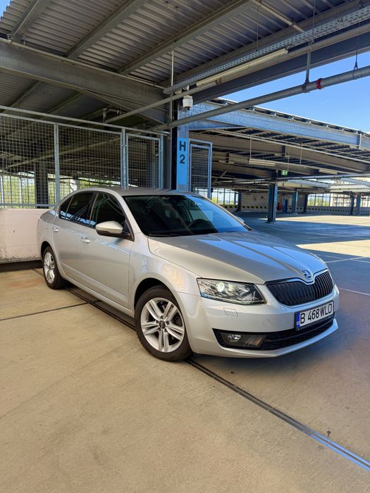 Skoda Octavia 2014 2.0 TDi 150 CP • Day Light LED • Bi-Xenon • Scaune încălzite • Senzori parcare • Dublu climatronic • Pilot automat • Proprietar