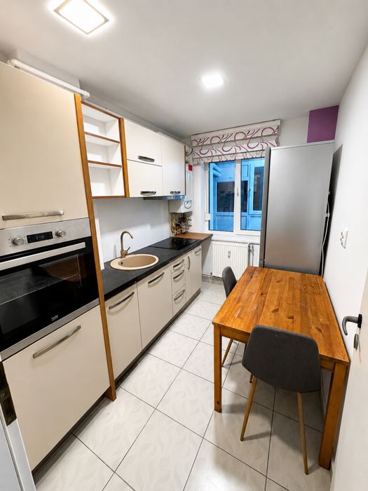 Chirie apartament 3 camere nord / direct proprietar / apartament cu gradina si 2 intrari / Aleea Scorusului