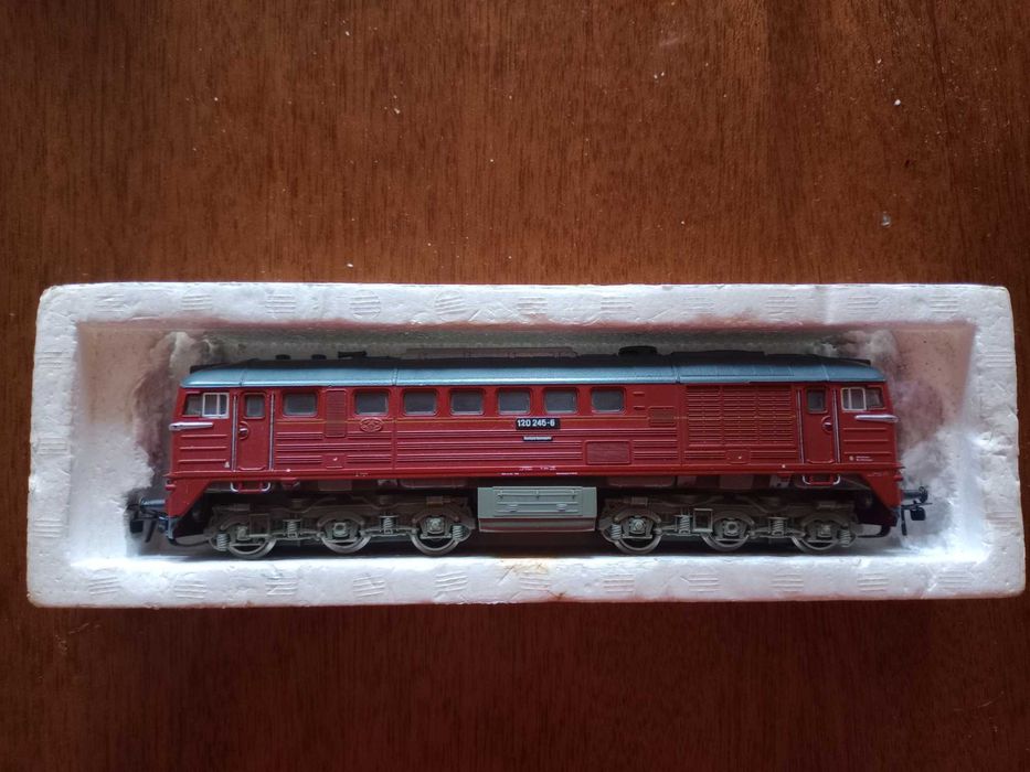 Локомотив BR 120 НО