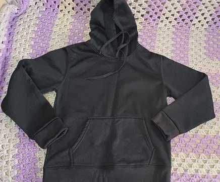 Спортивная одежда и обувь