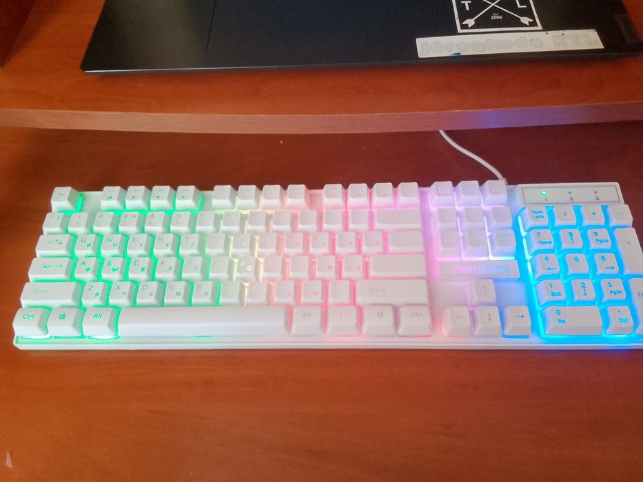 Продам клавиатуру