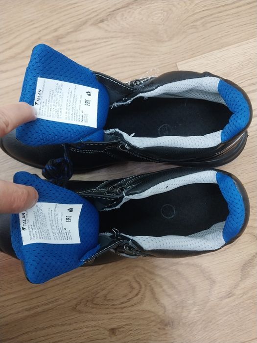 Продам спец обувь