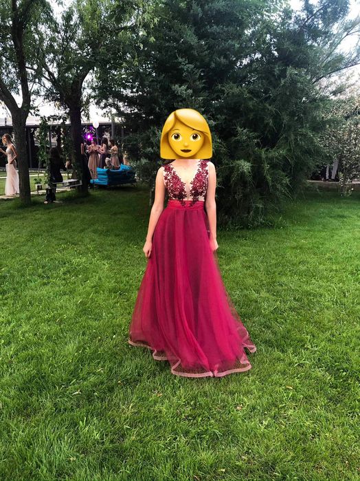 Rochie elegantă bordo, lungă, făcută la comandă – purtată o singură dată