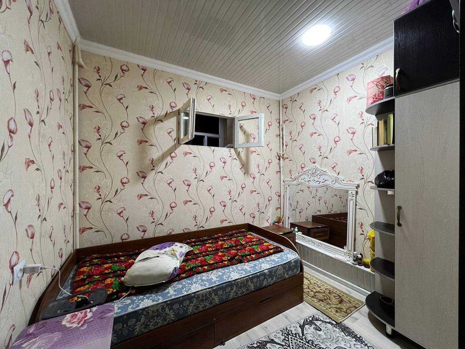 Продаётся 2/2/9, 60м2, около Паркентского рынка, м-в М.Риёзи