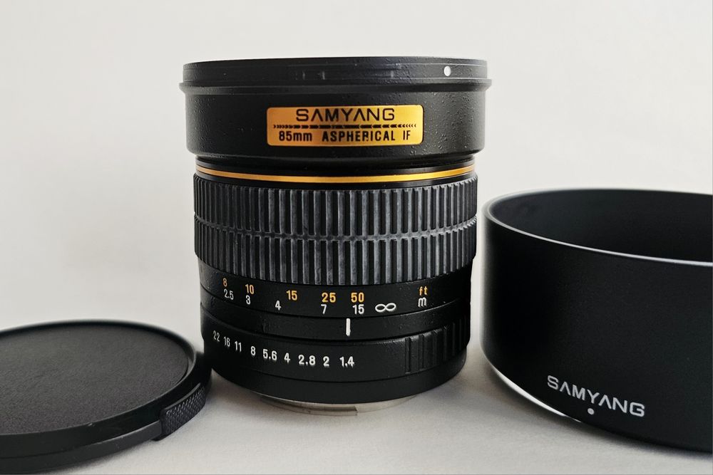Samyang 85mm f/1.4 AS IF UMC для Canon EF