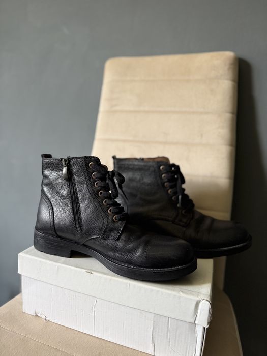 Ghete barbat din piele naturala marime 40 negre cu siret