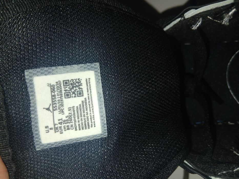 Nike Air Jordan 1 Mid SE "Black/Gold