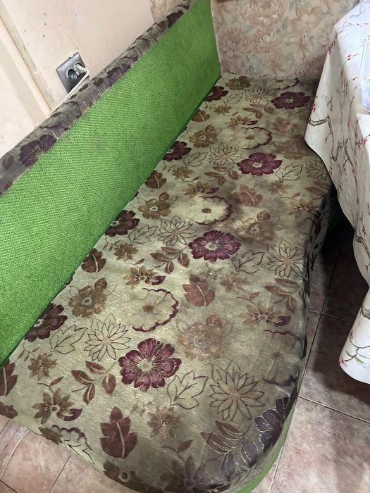 Диван раскладной.