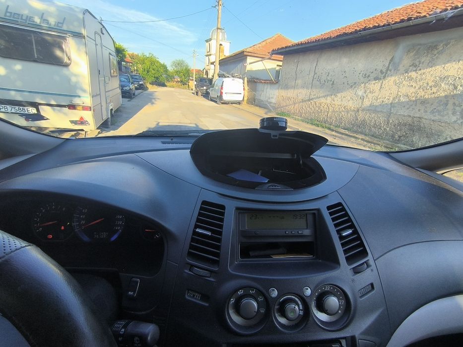 Mitsubishi Grandis